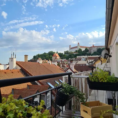 Apartment Bastova, Stela & Mia *