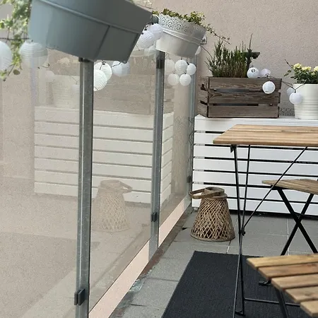 Bastova, Stela & Mia דירה