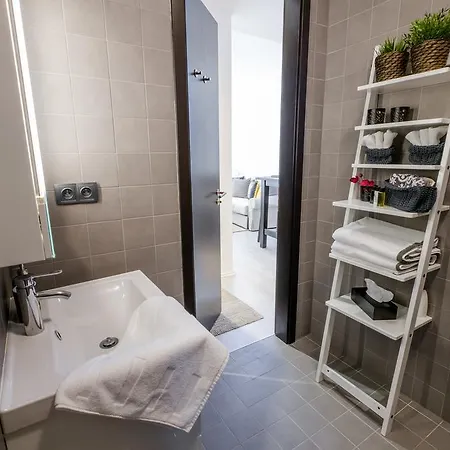 דירה Bastova, Stela & Mia