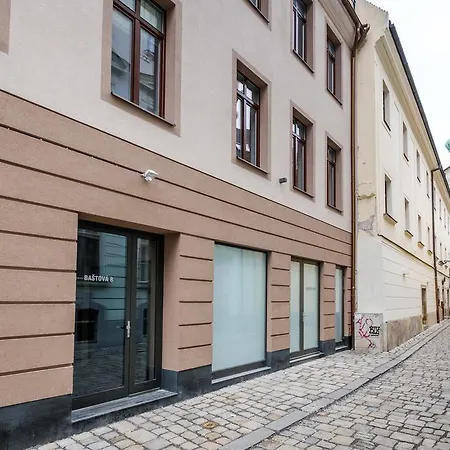 Bastova, Stela & Mia דירה *