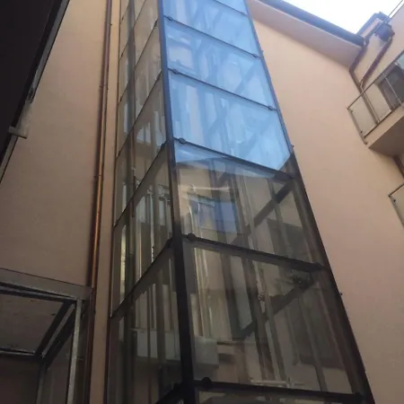 Bastova, Stela & Mia ברטיסלאבה