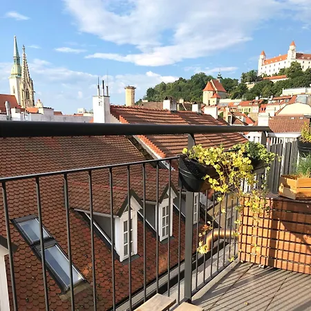 Bastova, Stela & Mia * Bratislava