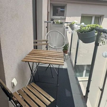 Bastova, Stela & Mia *