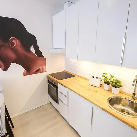 Bastova, Stela & Mia Appartement